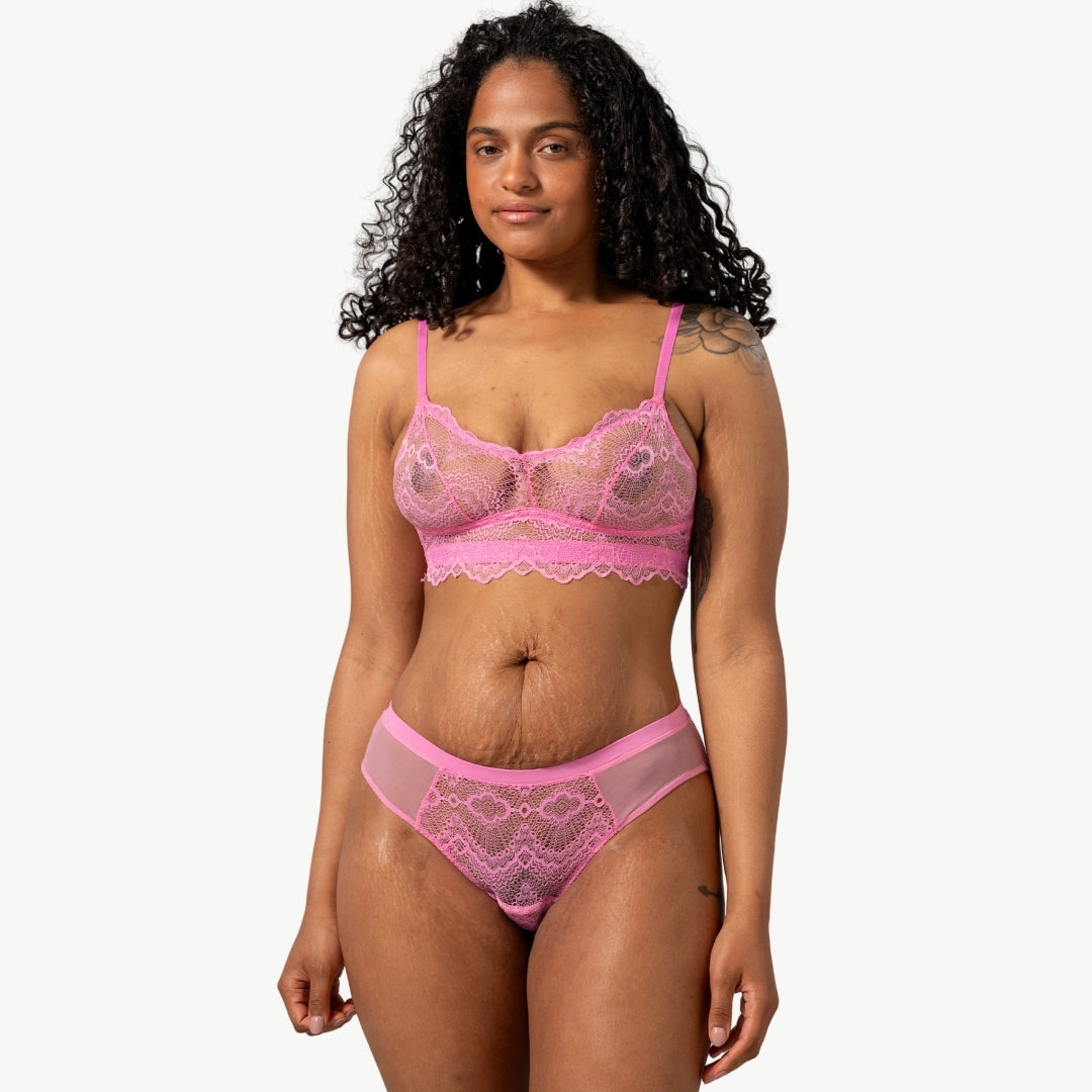 Understatement Lace Period Cheeky